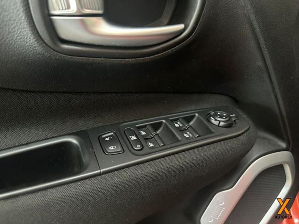 Jeep Renegade usata a Varese (19)