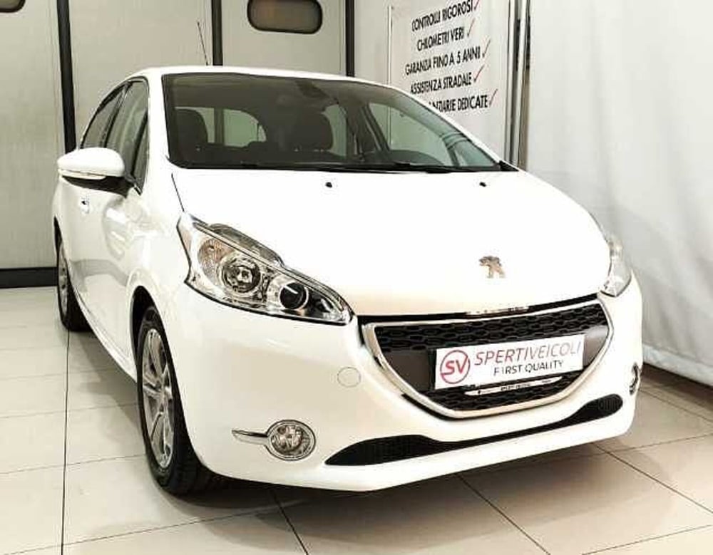 Peugeot 208 usata a Lecce
