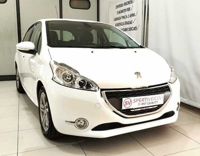 Peugeot 208 HDi 68 CV 5 porte Allure del 2013 usata a Maglie