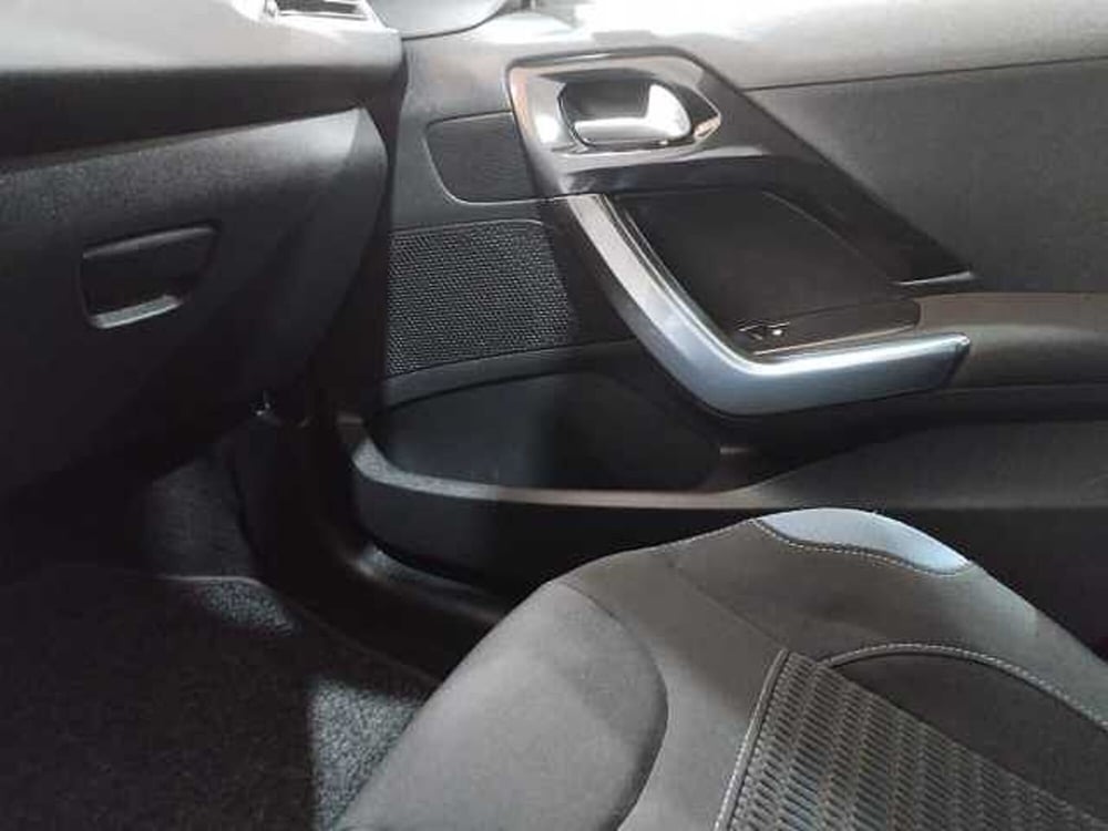 Peugeot 208 usata a Lecce (10)