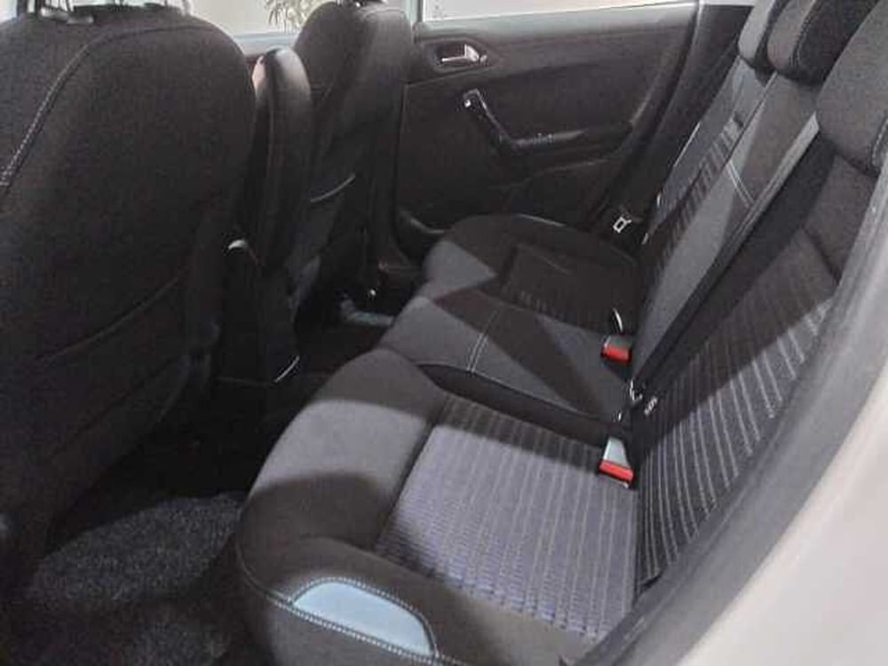 Peugeot 208 usata a Lecce (13)