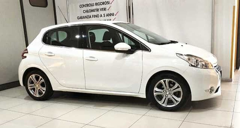 Peugeot 208 usata a Lecce (2)