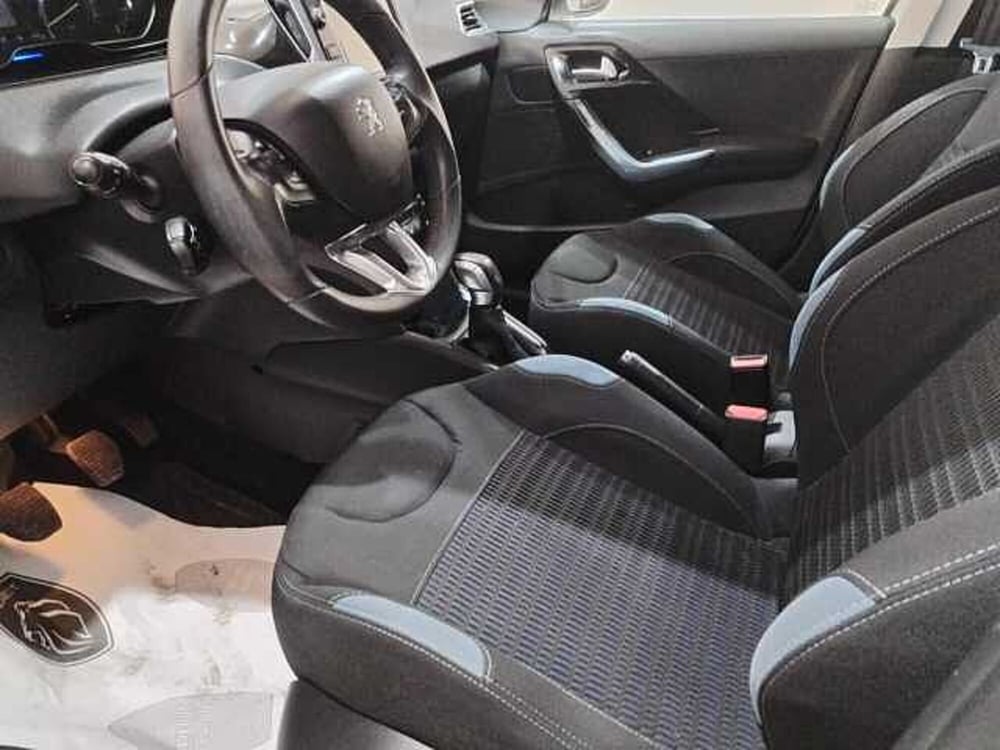 Peugeot 208 usata a Lecce (6)