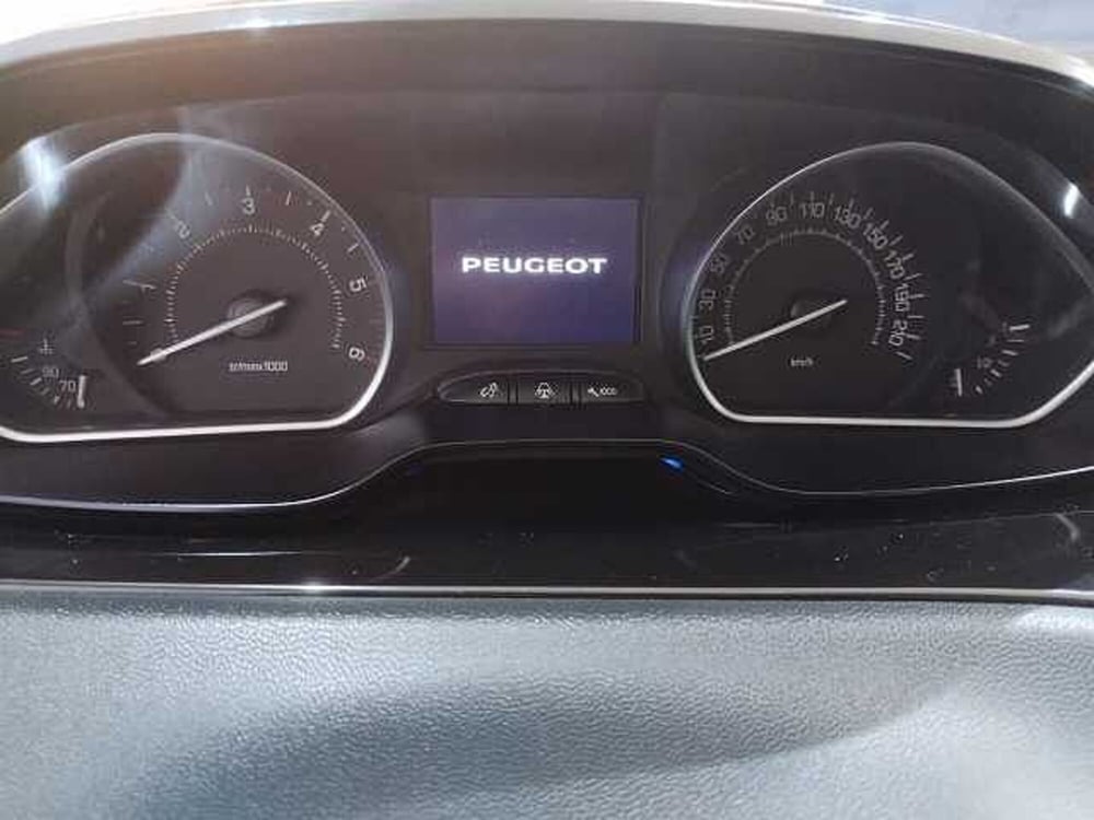 Peugeot 208 usata a Lecce (7)