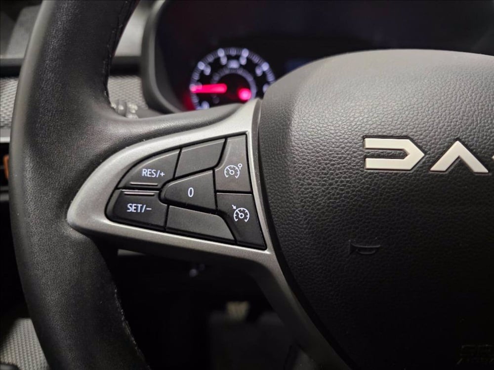 Dacia Sandero usata a Palermo (14)