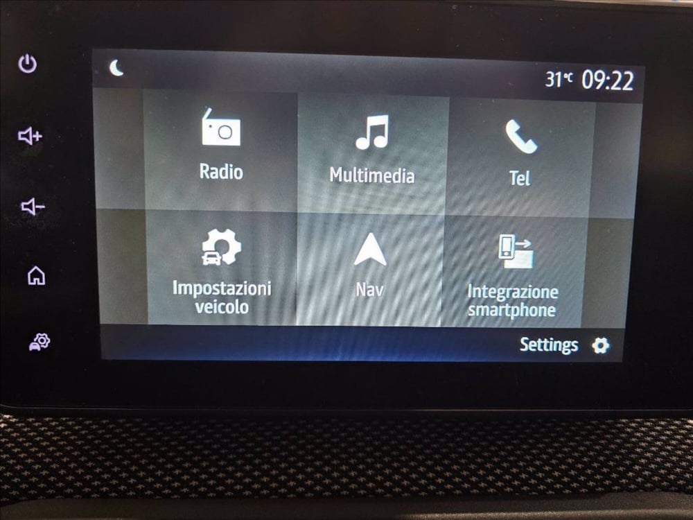 Dacia Sandero usata a Palermo (19)