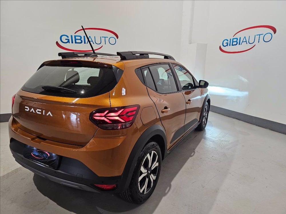 Dacia Sandero usata a Palermo (9)