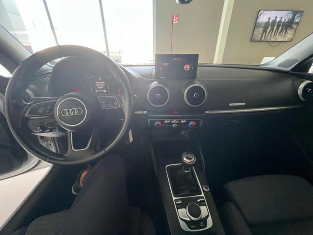 Audi A3 Cabrio usata a Lucca (9)