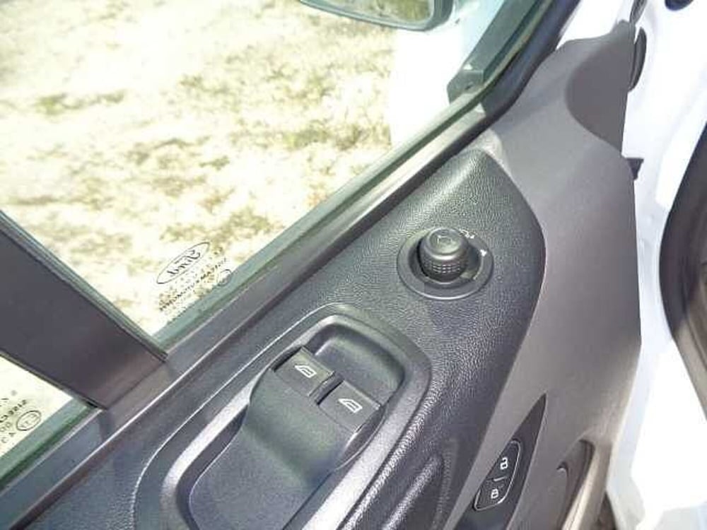 Ford Transit Custom Furgone usata a Treviso (7)