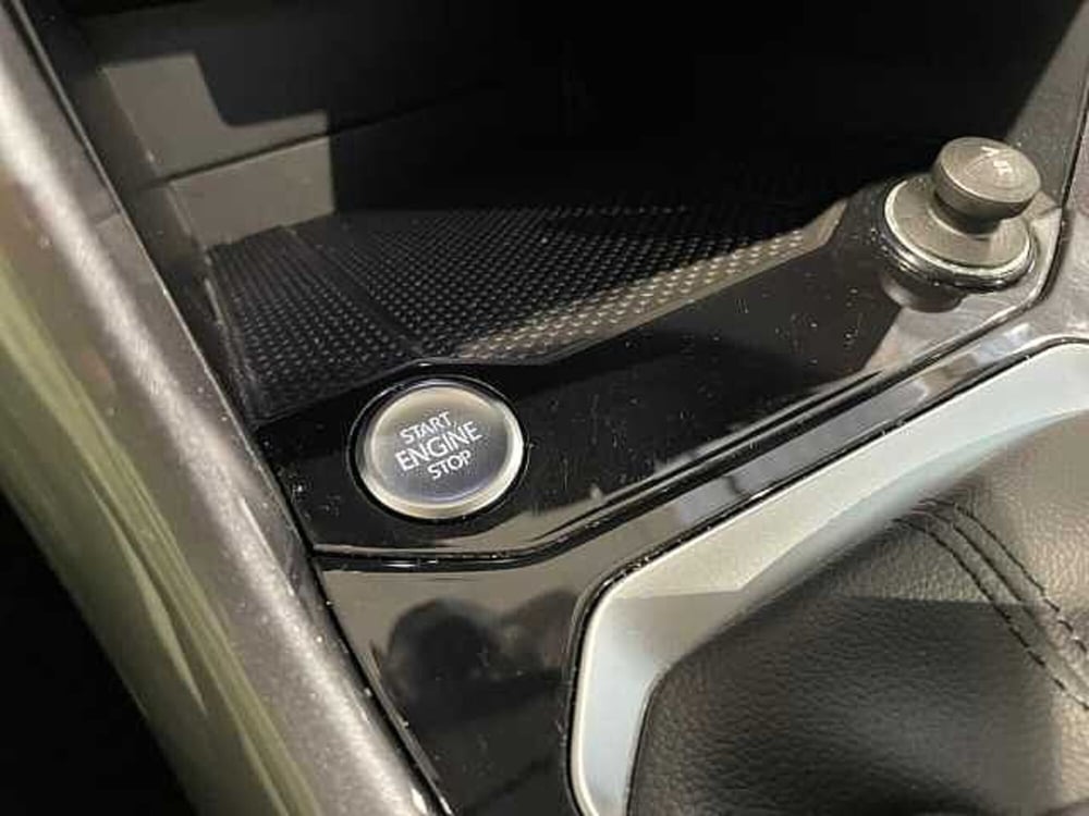 Volkswagen T-Roc usata a Ravenna (16)