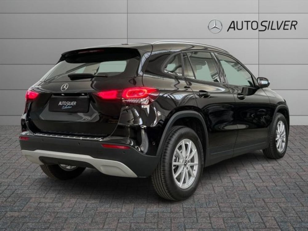 Mercedes-Benz GLA SUV usata  (2)