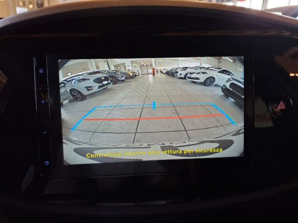 Toyota Aygo X nuova a Vicenza (12)