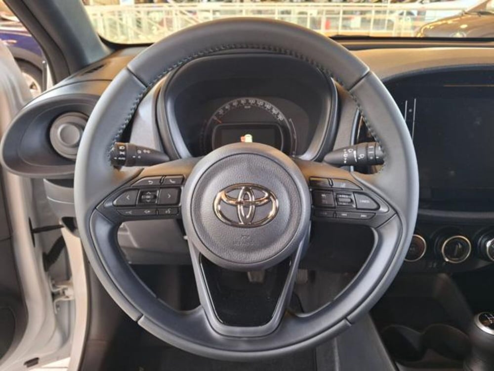 Toyota Aygo X nuova a Vicenza (11)
