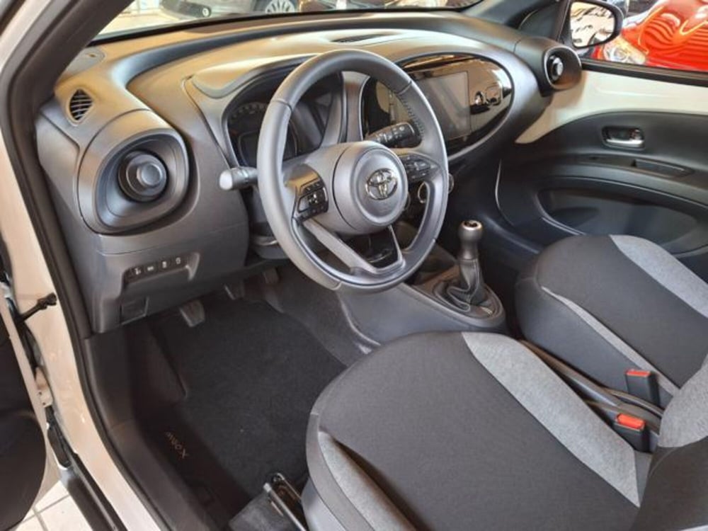Toyota Aygo X nuova a Vicenza (7)