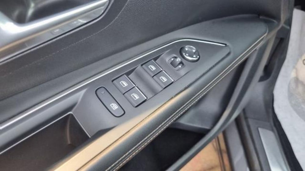 Peugeot 3008 usata a Savona (7)