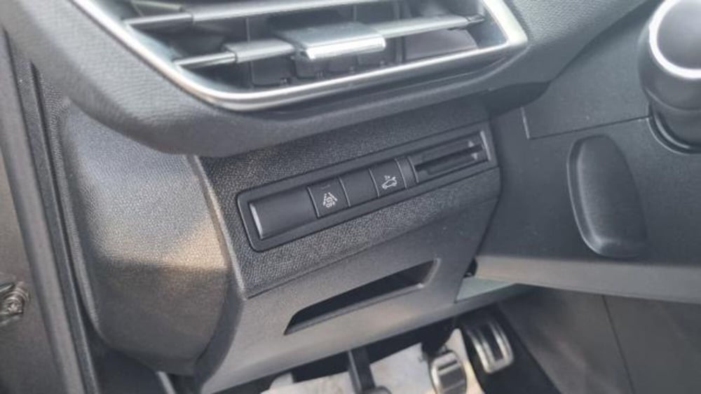 Peugeot 3008 usata a Savona (9)