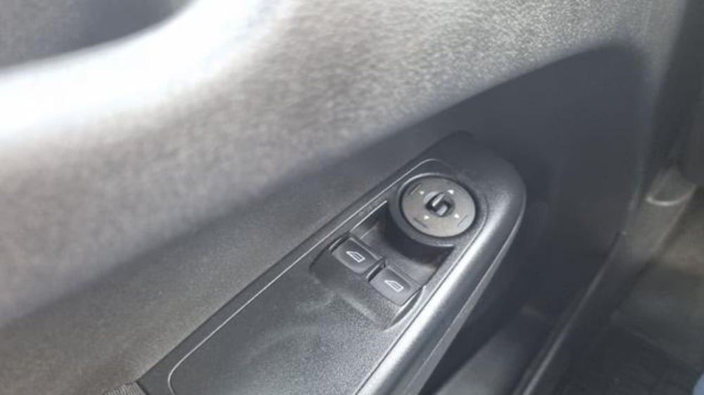 Ford Transit Courier usata a Savona (10)