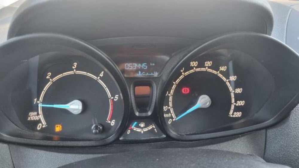 Ford Transit Courier usata a Savona (5)