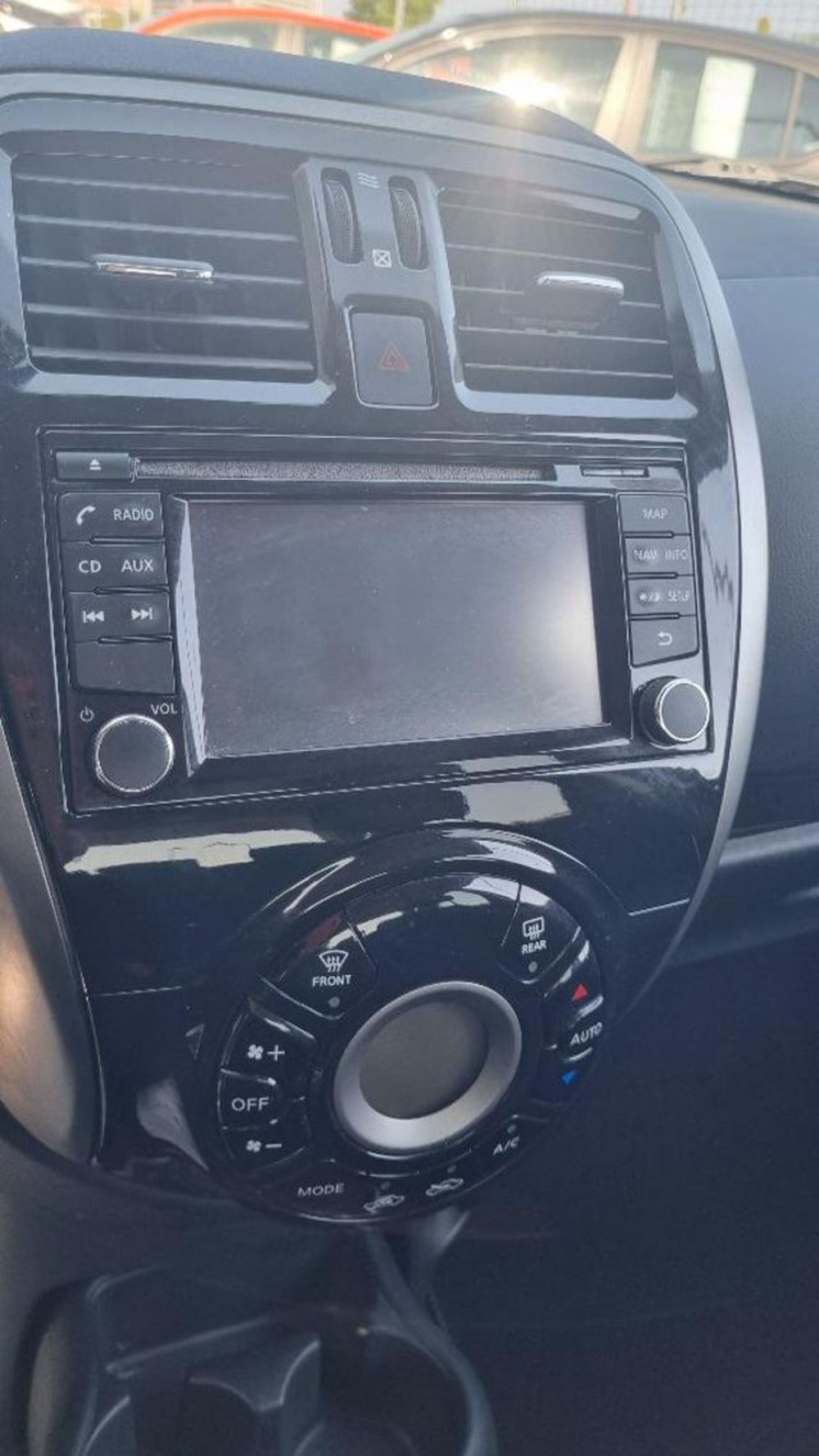 Nissan Micra usata a Savona (11)