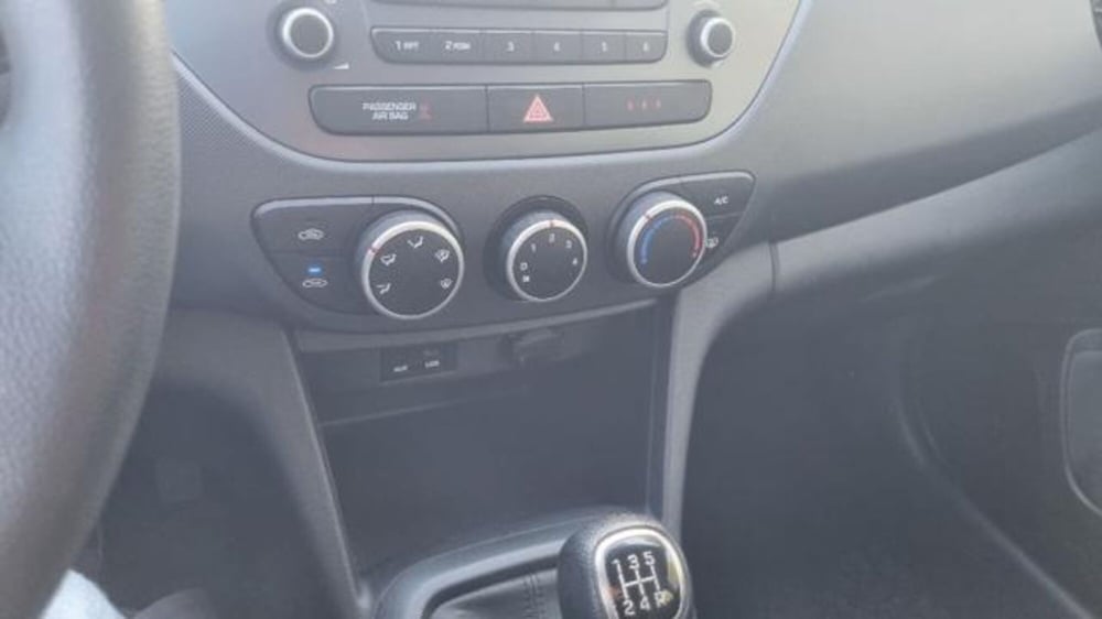 Hyundai i10 usata a Savona (10)