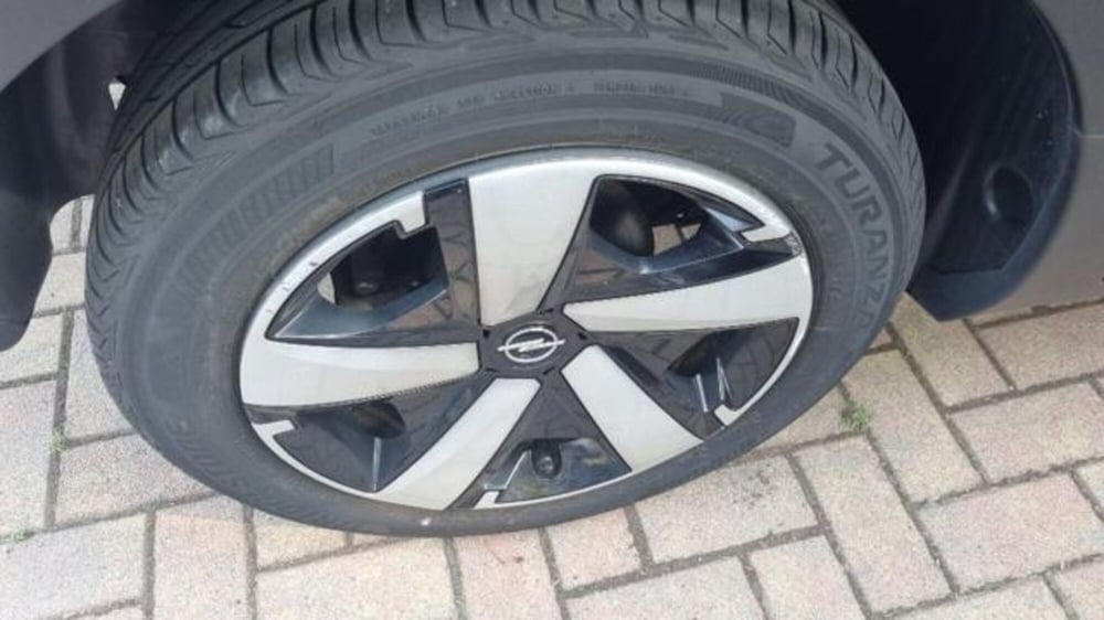 Opel Crossland usata a Savona (18)