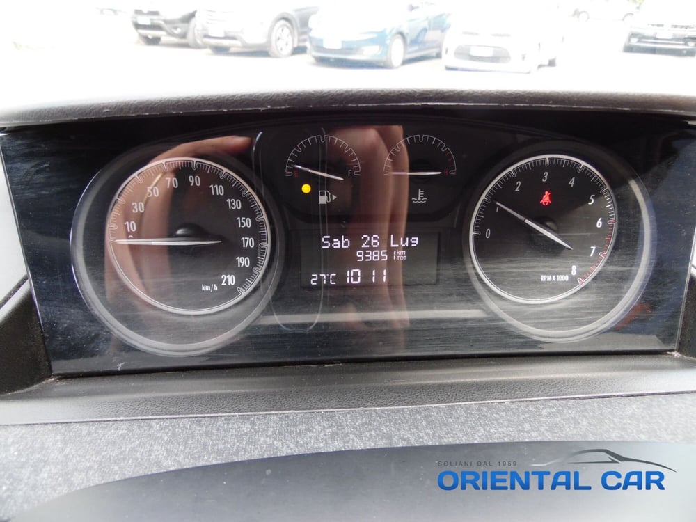Lancia Ypsilon usata a La Spezia (10)