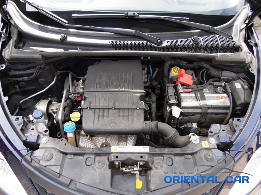 Lancia Ypsilon usata a La Spezia (13)