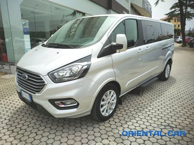 Ford Tourneo Custom 320 2.0 EcoBlue 185CV MHEV PL Titanium X del 2021 usata a La Spezia