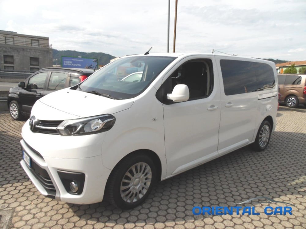 Toyota Proace Verso usata a La Spezia (15)