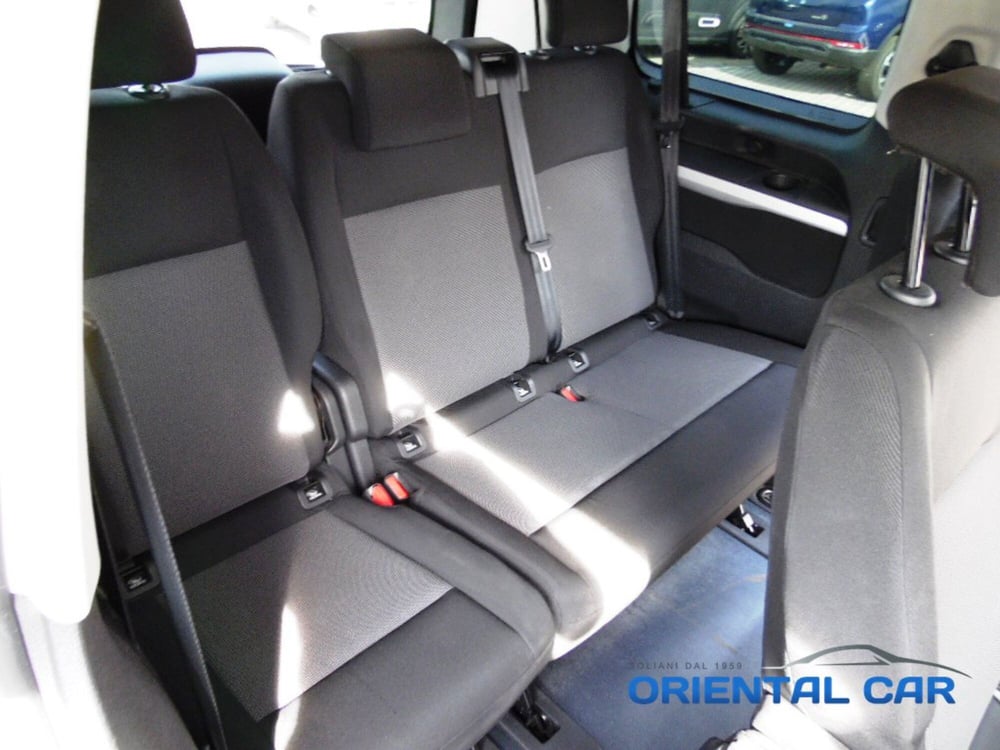 Toyota Proace Verso usata a La Spezia (8)