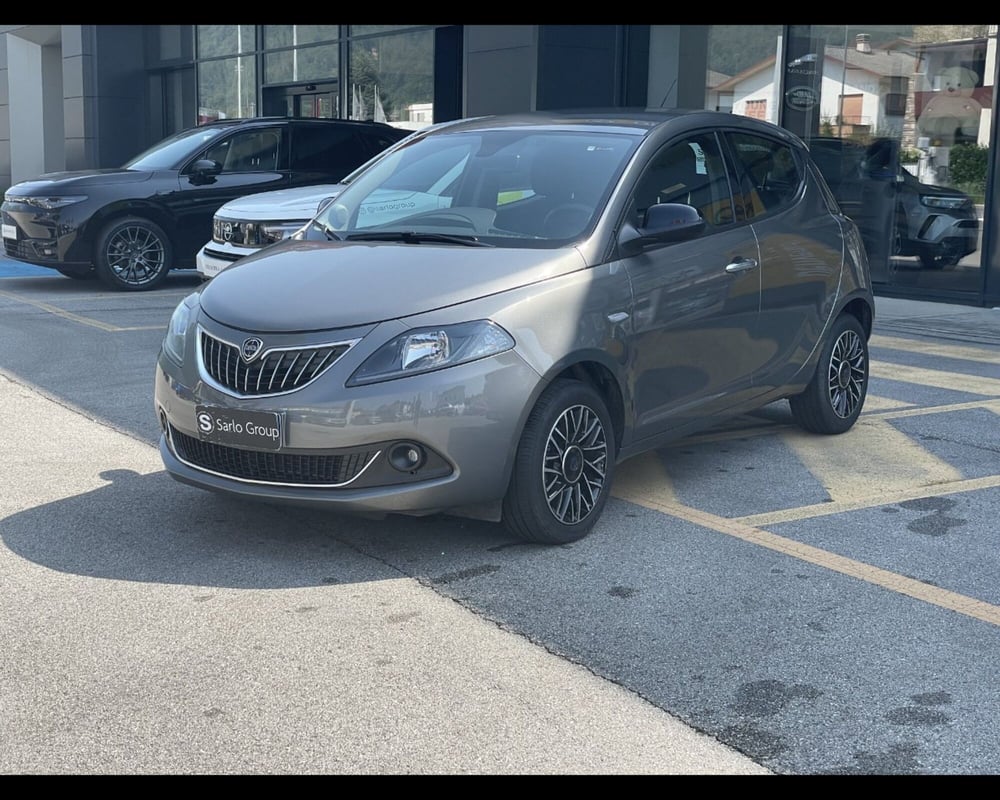 Lancia Ypsilon usata a Treviso (16)