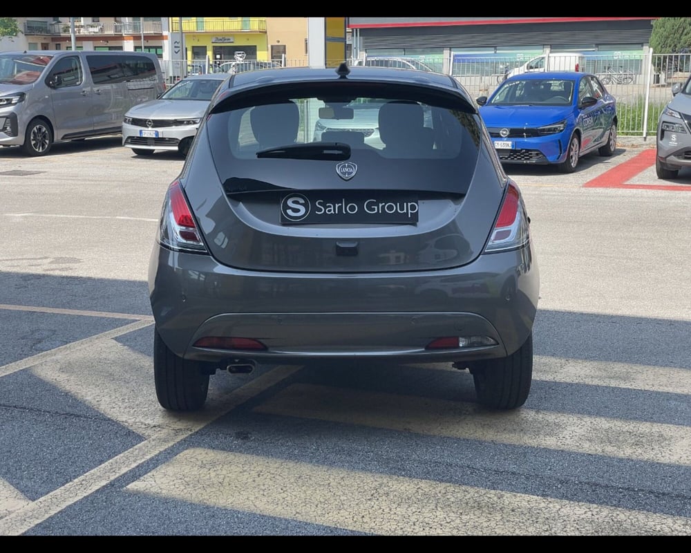 Lancia Ypsilon usata a Treviso (19)