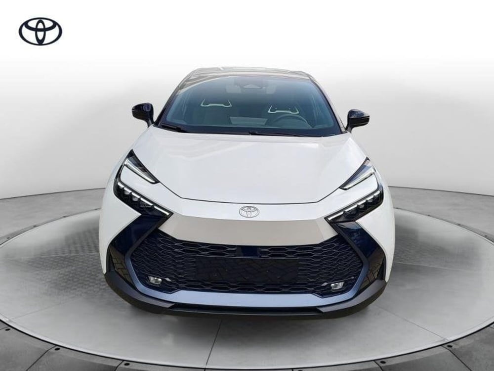 Toyota Toyota C-HR nuova a Perugia (4)