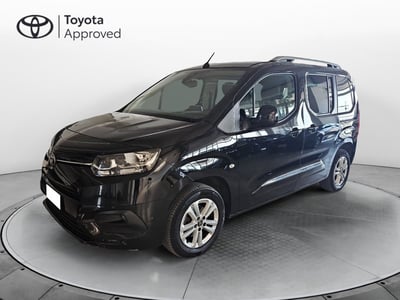Toyota Proace City Verso City Verso 1.5D 100 CV S&amp;S Short D Executive del 2020 usata a Torri di Quartesolo