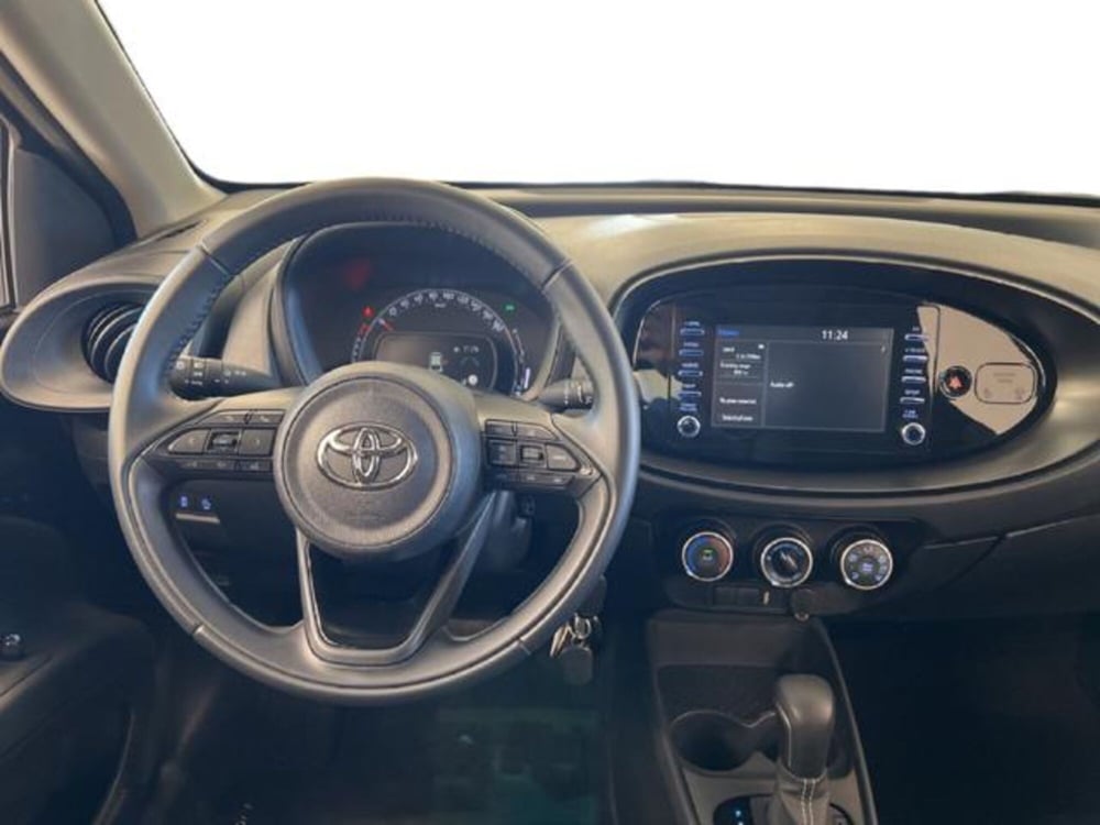 Toyota Aygo X usata a Vercelli (10)