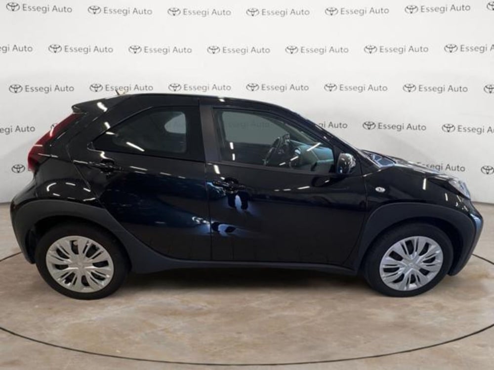 Toyota Aygo X usata a Vercelli (14)