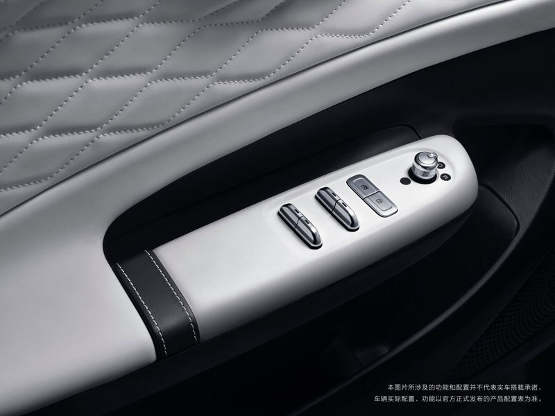 Dongfeng Box  nuova a Modena (7)