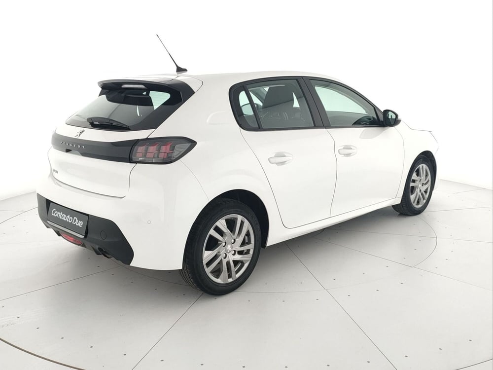 Peugeot 208 usata a Caserta (5)