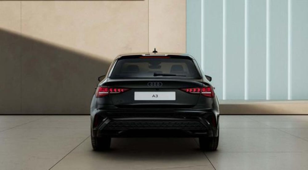 Audi A3 Sedan nuova a Milano (4)