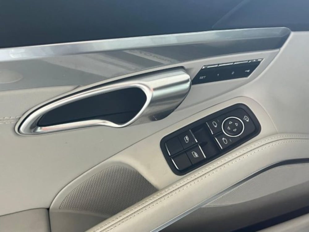 Porsche 718 Cayman  usata a Trapani (10)