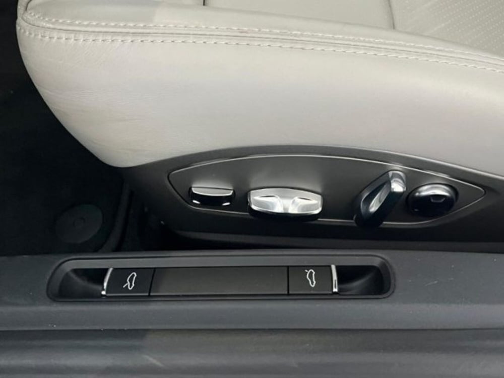 Porsche 718 Cayman  usata a Trapani (11)