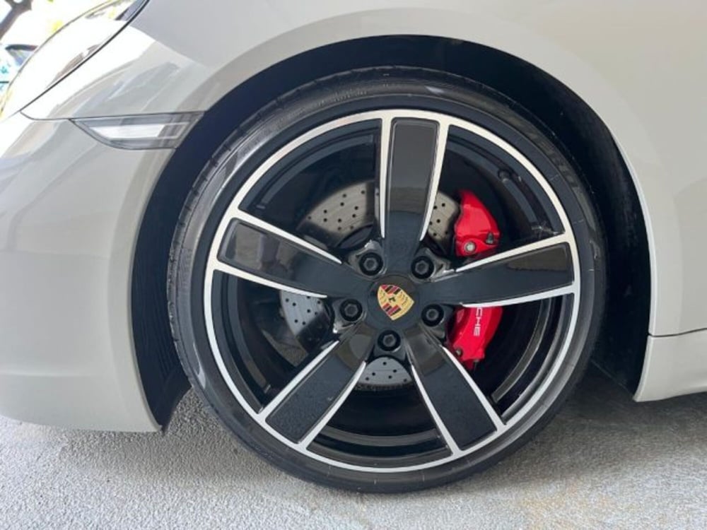 Porsche 718 Cayman  usata a Trapani (8)