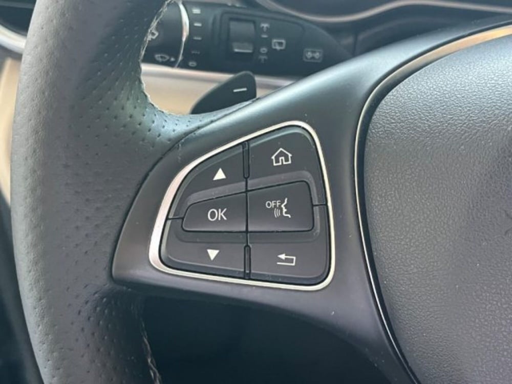 Mercedes-Benz Classe V usata a Trapani (12)