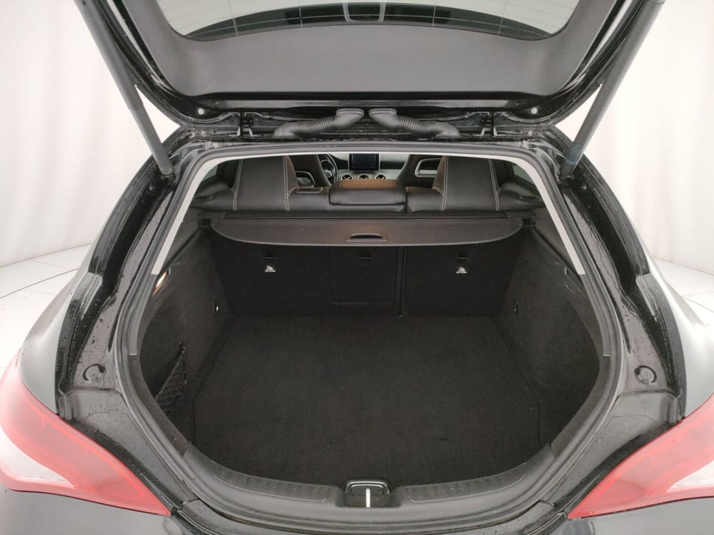 Mercedes-Benz CLA Shooting Brake usata a Roma (10)
