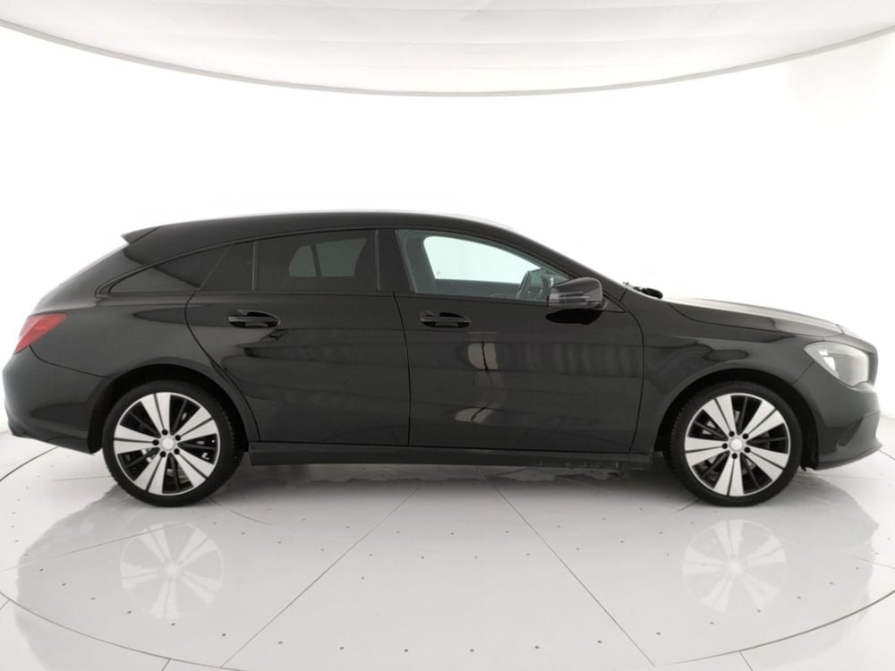 Mercedes-Benz CLA Shooting Brake usata a Roma (3)