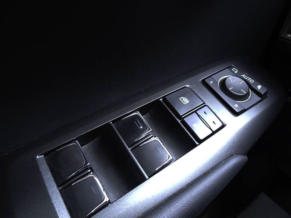 Lexus NX usata a Treviso (16)