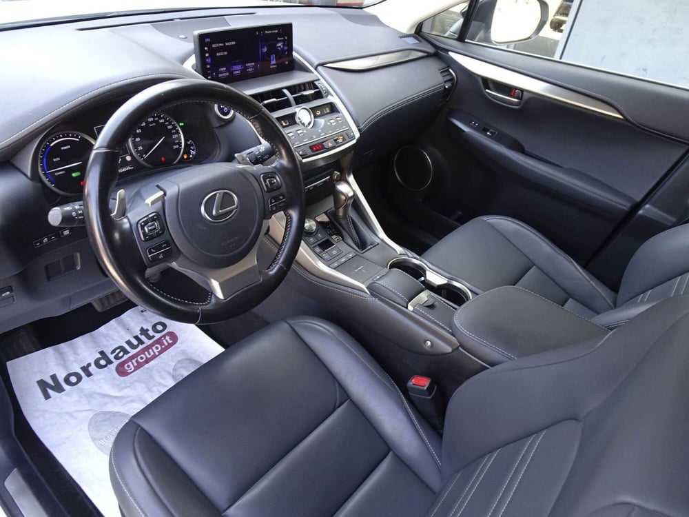 Lexus NX usata a Treviso (9)