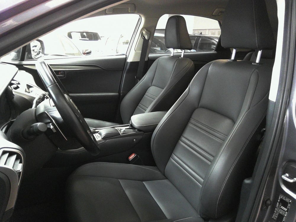 Lexus NX usata a Treviso (12)