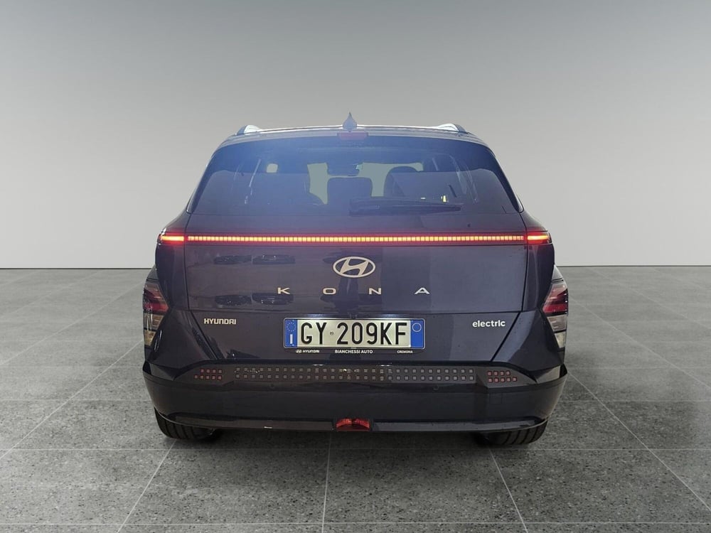 Hyundai Kona nuova a Cremona (3)