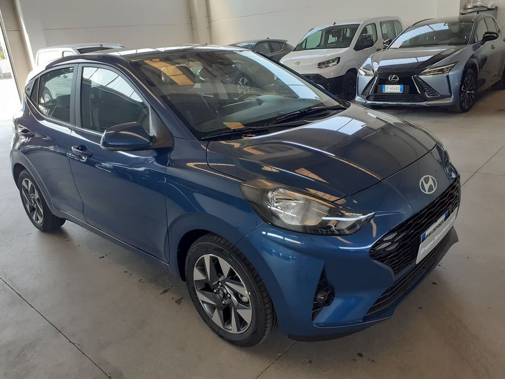 Hyundai i10 nuova a Cremona (2)